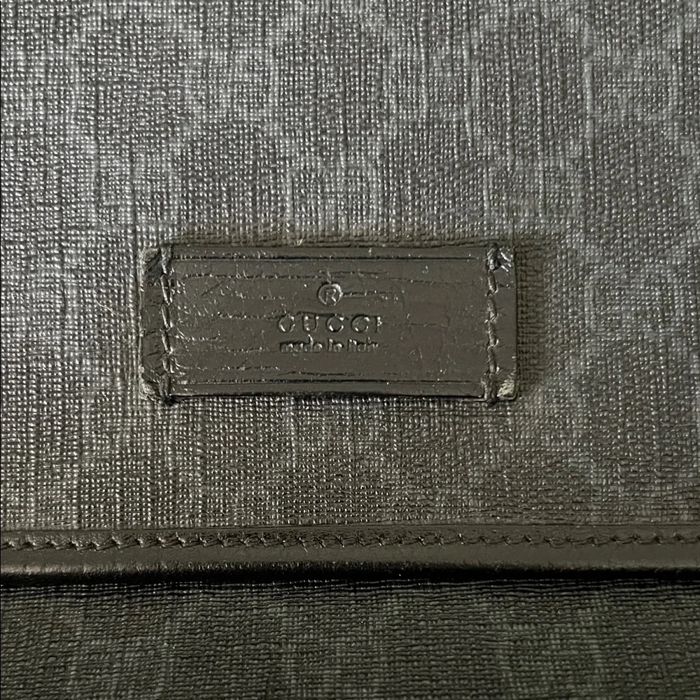 Gucci Dark Gray Monogram Messenger Bag - Picture 4 of 12